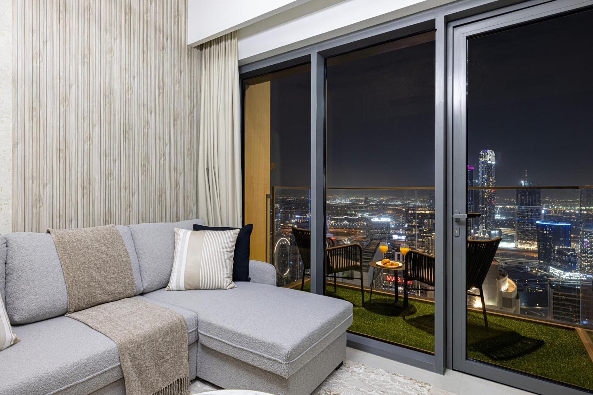 Smartstay At Burj Royale - Full Burj Khalifa View - Brand New Luxury Apartments Dubai Dış mekan fotoğraf