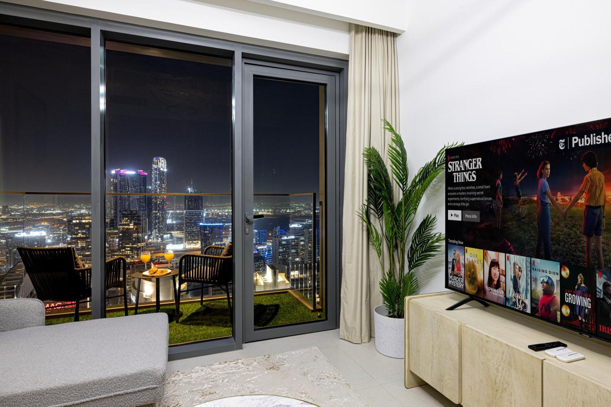 Smartstay At Burj Royale - Full Burj Khalifa View - Brand New Luxury Apartments Dubai Dış mekan fotoğraf