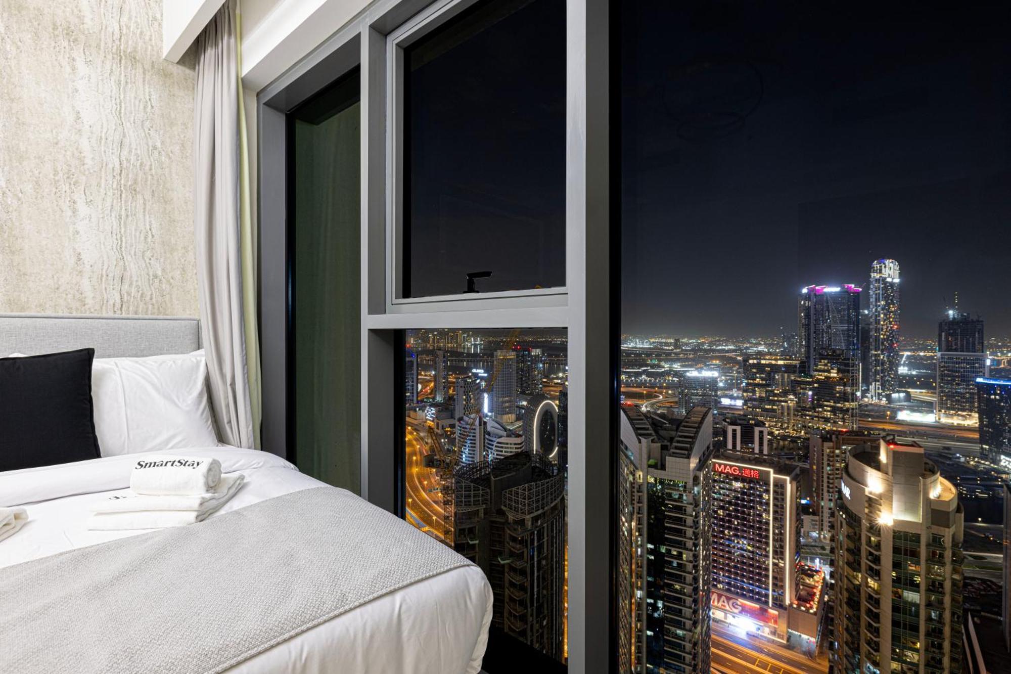 Smartstay At Burj Royale - Full Burj Khalifa View - Brand New Luxury Apartments Dubai Dış mekan fotoğraf