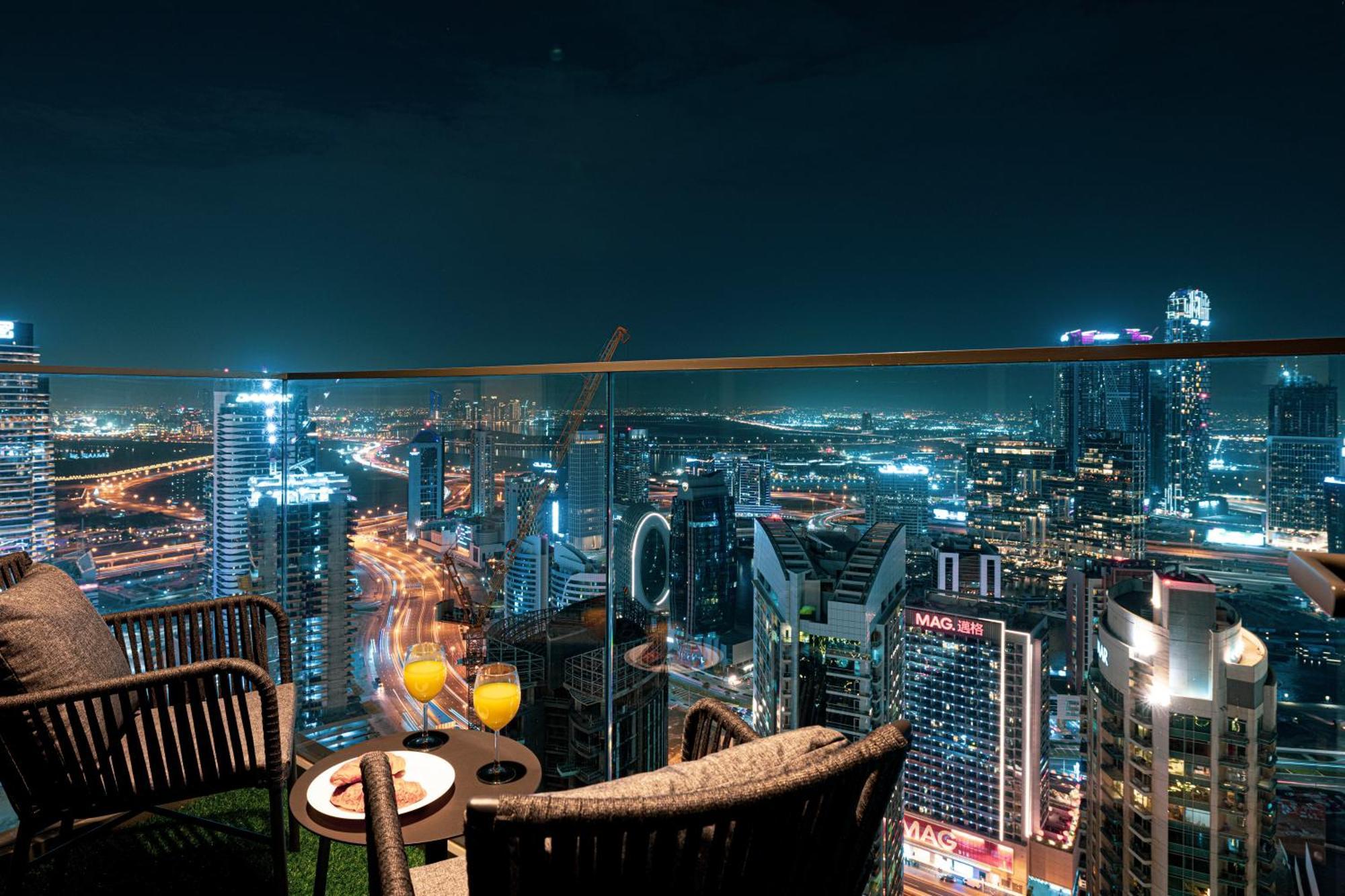 Smartstay At Burj Royale - Full Burj Khalifa View - Brand New Luxury Apartments Dubai Dış mekan fotoğraf